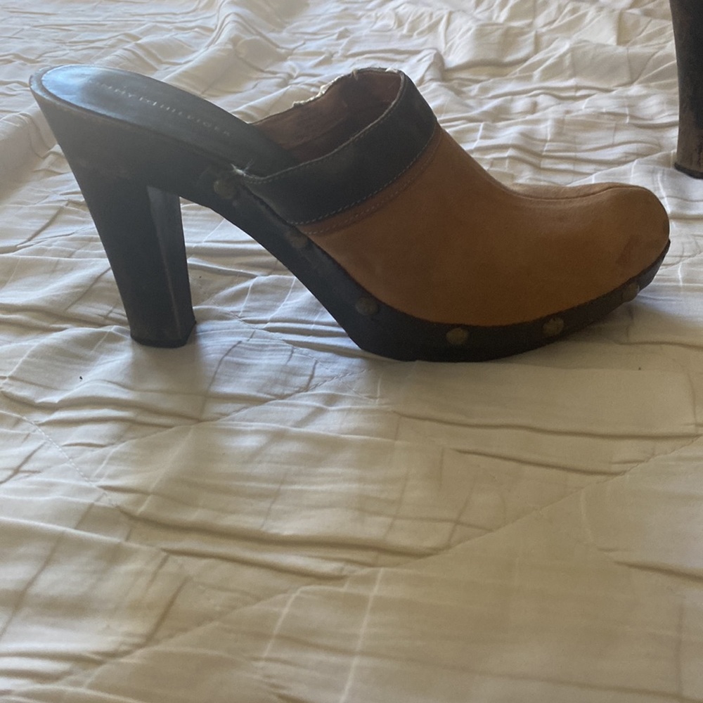 Tommy Hilfiger clog high heel